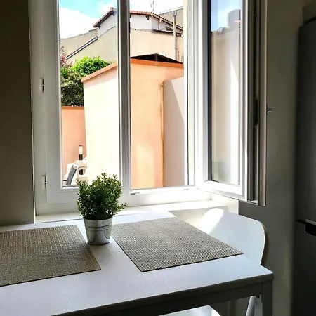 Daire Providence Terrasse Privee - Proche Gare Sncf *